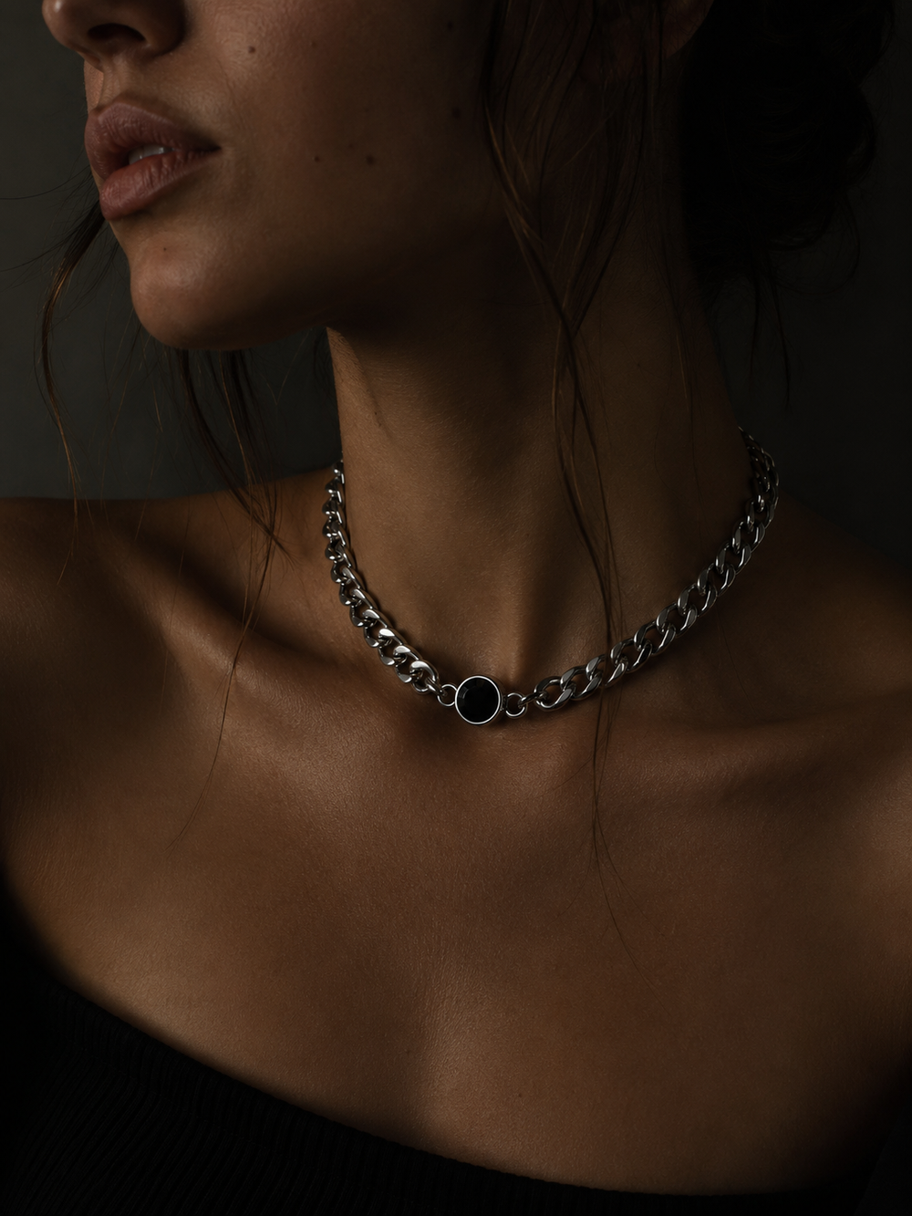 Monika choker