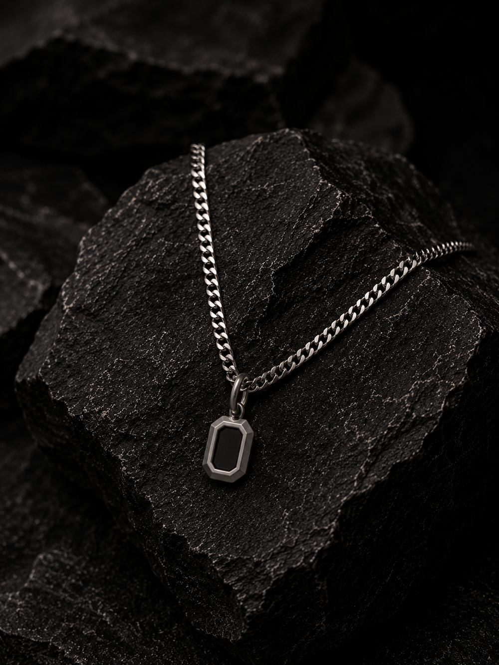 Stoni necklace