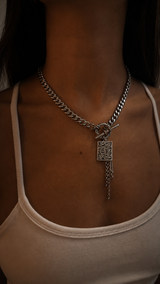 Sana necklace