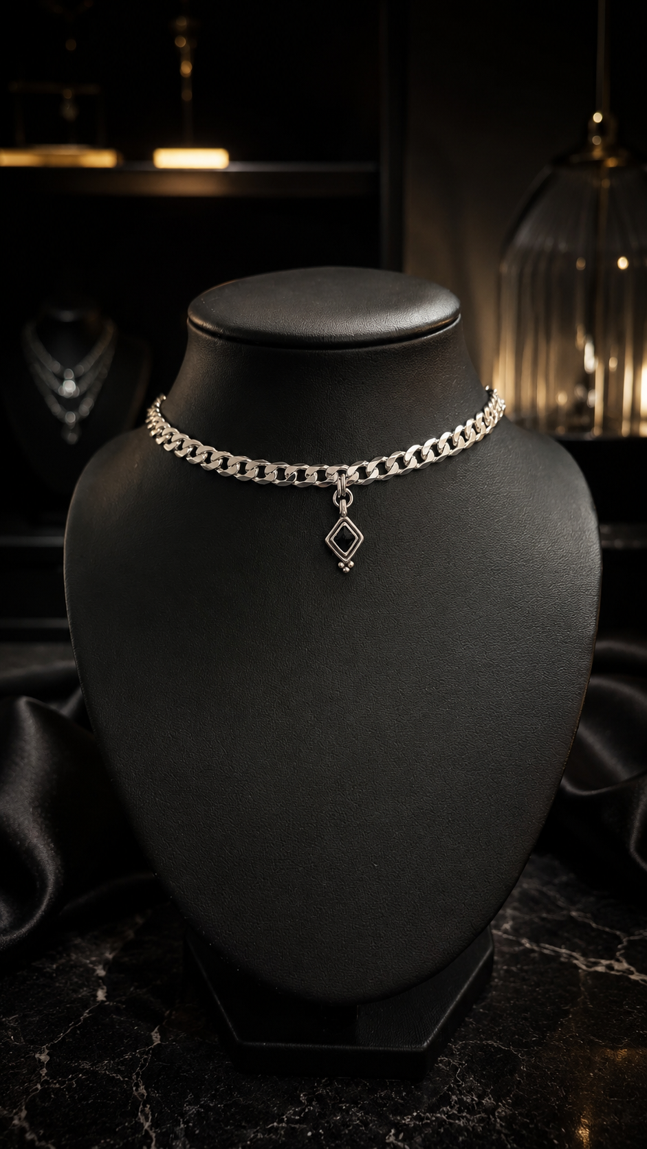 Sofia choker