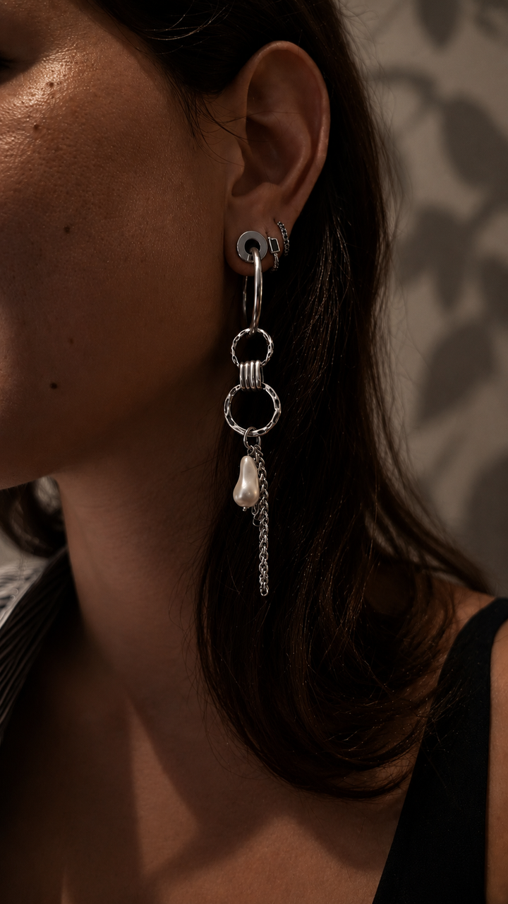 Massive pearl earings