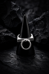 Anya ring