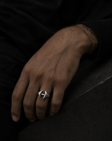 Asymetric ring
