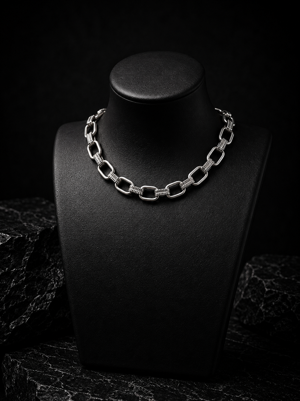 Figa choker