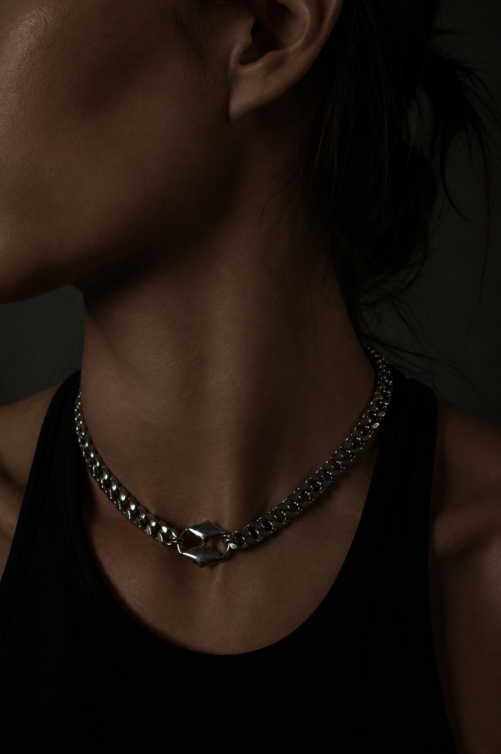 Doli choker necklace
