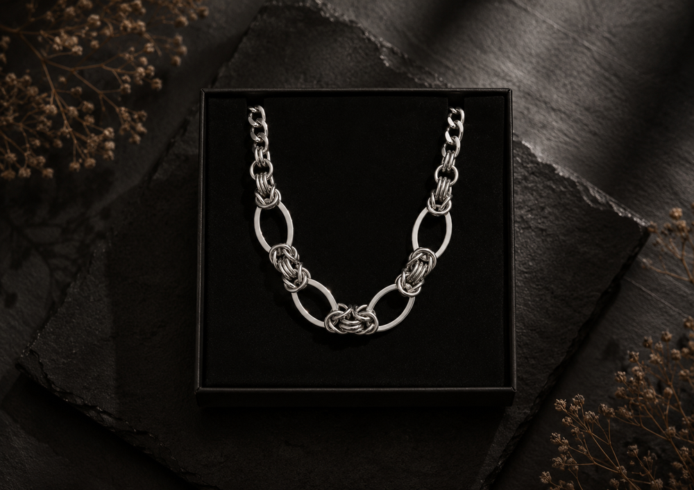 Romi necklace