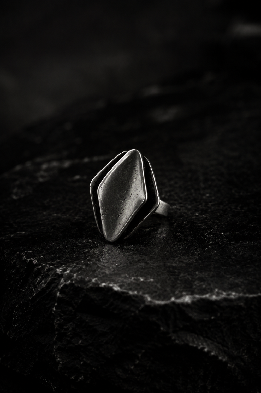 Charlote ring