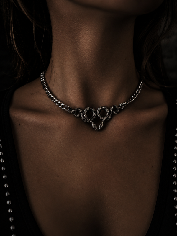 Snake choker