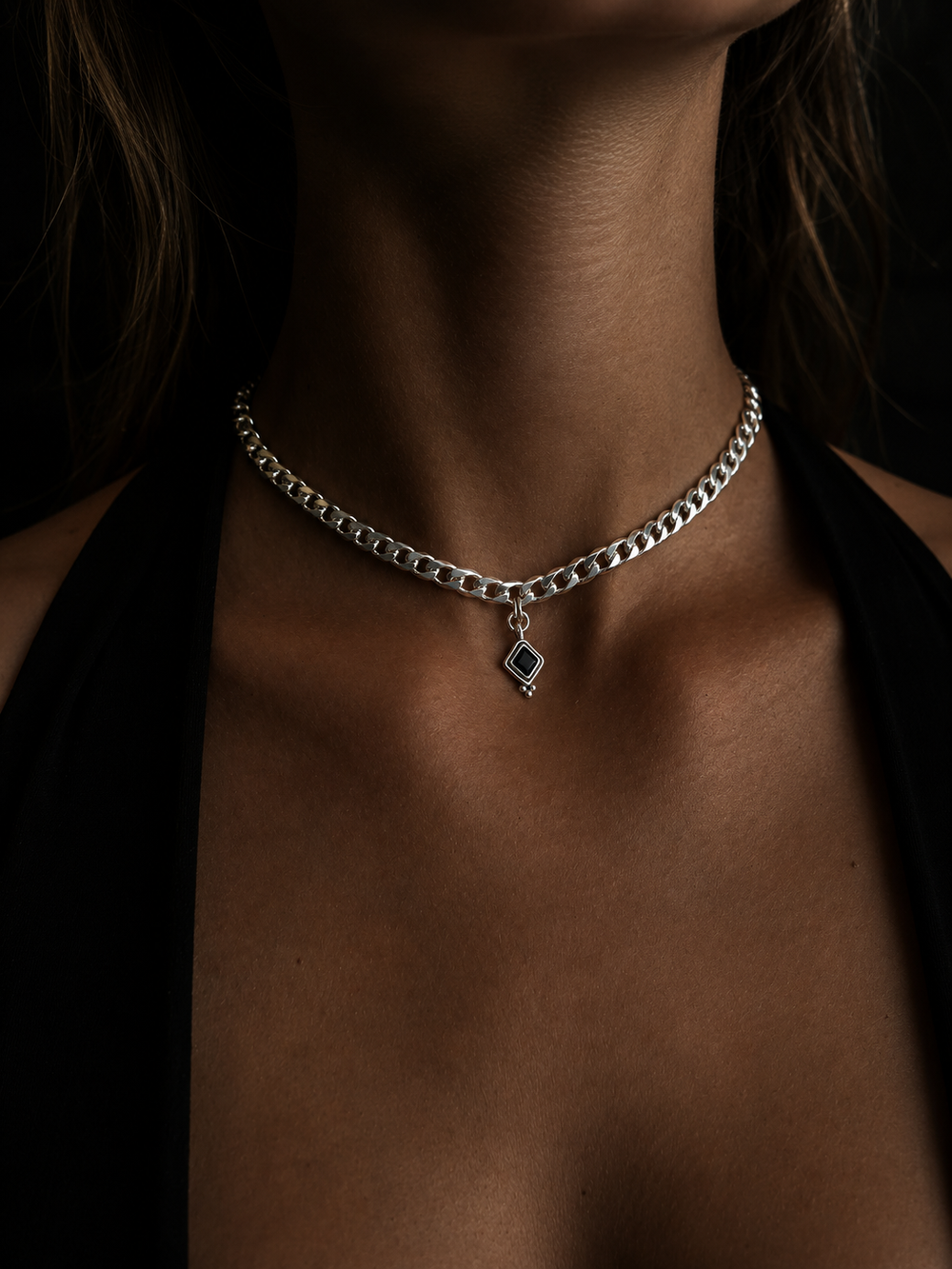 Sofia choker